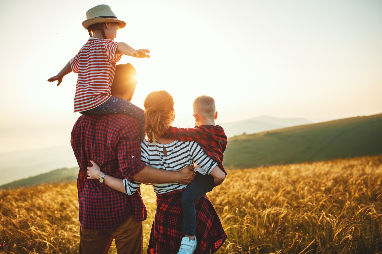 Canadian family without debt